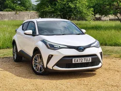 Pure white Used 2023 Toyota C-HR SUV | £21,727 (Fair price)