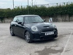 Black Used 2022 Mini Cooper S Exclusive Hatchback | £19,932 (Fair price)