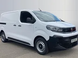 White New 2025 Vauxhall Vivaro S Van | £22,749 (Fair price)