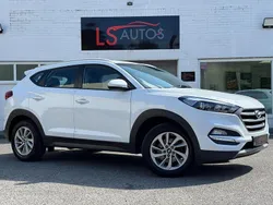 White Used 2017 Hyundai Tucson SE SUV | £7,495 (Fair price)