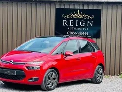 Red Used 2016 Citroën C4 Picasso SELECTION MPV | £6,690 (Fair price)