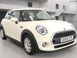 White Used 2019 Mini ONE Classic Hatchback | £6,990 (Fair price)