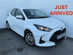 White Used 2022 Toyota Yaris Hybrid Hatchback | £15,990 (Super price)