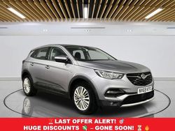 Grey Used 2020 Vauxhall Grandland X Business Edition SUV | £11,349 (Good price)