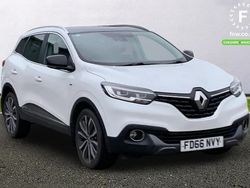 White Used 2016 Renault Kadjar Signature SUV | £10,999 (Fair price)