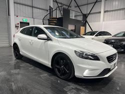 White Used 2016 Volvo V40 R-Design Estate | £8,295 (Fair price)