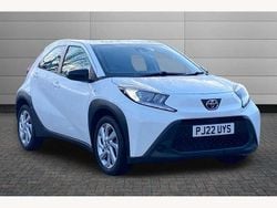 White Used 2022 Toyota Aygo PURE Hatchback | £10,195 (Fair price)