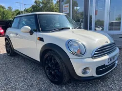 White Used 2011 Mini Cooper D Hatch Hatchback | £3,690 (Fair price)