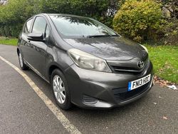 Grey Used 2013 Toyota Yaris Hatchback | £2,499 (Good price)