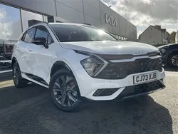 White Used 2024 Kia Sportage 2 SUV | £32,244 (Fair price)