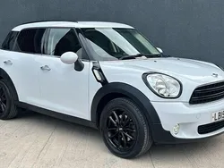 White Used 2015 Mini Cooper D Countryman SUV | £8,895 (Fair price)