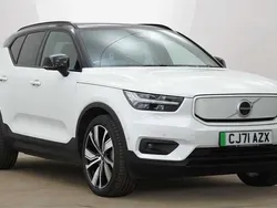 White Used 2022 Volvo XC40 Pro SUV | £27,950 (Fair price)