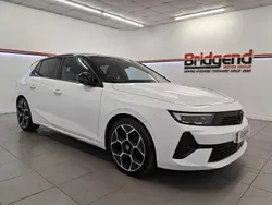White Used 2024 Vauxhall Astra Ultimate Hatchback | £18,999 (Fair price)