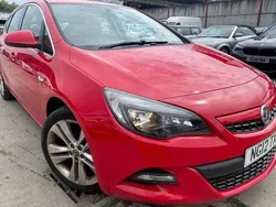 Red Used 2012 Vauxhall Astra SRi Hatchback | £2,745 (Fair price)