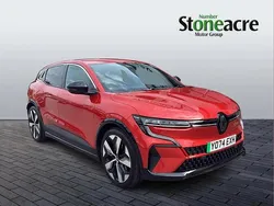 Red Used 2025 Renault Mégane Komfort Hatchback | £22,435 (Good price)