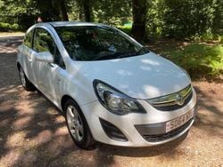 White Used 2014 Vauxhall Corsa Hatchback | £1,995 (Good price)