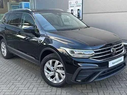 Black Used 2023 VW Tiguan Allspace Life SUV | £27,989 (Fair price)