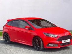 Red Used 2016 Ford Focus ST Hatchback | £9,999 (Good price)