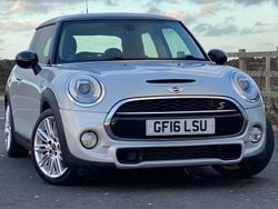 White silver Used 2016 Mini Cooper SD Chili Hatchback | £8,190 (Good price)