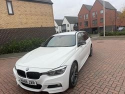 White Used 2019 BMW 318 M Sport Estate | £9,990 (Super price)