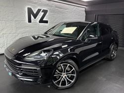 Black Used 2019 Porsche Cayenne SUV | £48,985 (Expensive)