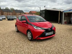 Red Used 2015 Toyota Aygo X-play Hatchback | £4,795 (Fair price)