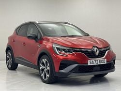 Red/black Used 2022 Renault Captur SUV | £14,950 (Fair price)