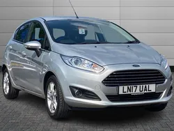 Moondust silver Used 2017 Ford Fiesta Zetec Hatchback | £9,592 (Fair price)