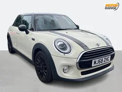 White Used 2018 Mini Cooper Hatch Hatchback | £9,895 (Good price)