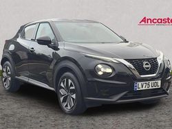 Pearl black New 2025 Nissan Juke Acenta Premium SUV | £18,975 (Fair price)