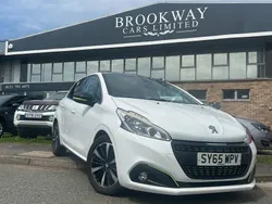 White Used 2015 Peugeot 208 Allure Hatchback | £5,790 (Fair price)