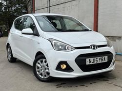 White Used 2015 Hyundai i10 SE Hatchback | £4,495 (Fair price)
