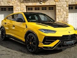 Black Used 2023 Lamborghini Urus SUV | £199,995 (Super price)