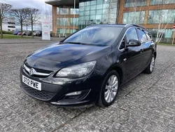 Black Used 2012 Vauxhall Astra Estate | £3,193 (Super price)