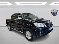 Black Used 2015 Toyota HiLux Pickup | £13,500 (Fair price)