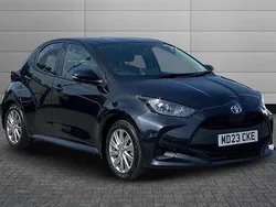 Black Used 2023 Toyota Yaris Hybrid Hatchback | £16,991 (Good price)