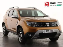 Orange Used 2019 Dacia Duster Prestige SUV | £10,399 (Fair price)