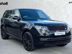 Black Used 2025 Land Rover Range Rover Autobiography SUV | £110,215 (Fair price)