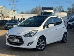 White Used 2016 Hyundai ix20 Premium Hatchback | £4,750 (Good price)