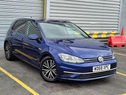 Blue Used 2019 VW Golf VII SE Hatchback | £9,999 (Fair price)