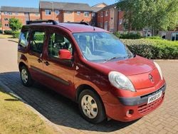 Red Used 2009 Renault Kangoo Expression MPV | £3,995 (Fair price)
