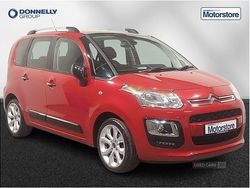 Red Used 2017 Citroën C3 Picasso Platinum MPV | £5,785 (Fair price)
