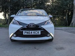 White Used 2014 Toyota Aygo x-press Hatchback | £4,495 (Fair price)