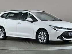 White Used 2024 Toyota Corolla Estate | £22,098 (Good price)