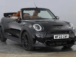 Black Used 2022 Mini Cooper S Exclusive Hatchback | £22,150 (A bit pricey)