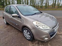 Beige Used 2010 Renault Clio II Expression Hatchback | £2,495 (Fair price)
