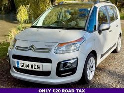 White Used 2014 Citroën C3 Picasso SELECTION MPV | £4,481 (Fair price)
