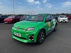 Green New 2025 Renault R5 Komfort Hatchback | £26,495 (Fair price)