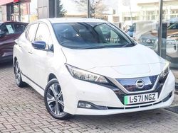 White Used 2021 Nissan Leaf N-Connecta Hatchback | £10,803 (Fair price)