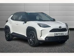 White Used 2023 Toyota Yaris Cross Sport SUV | £24,050 (Fair price)